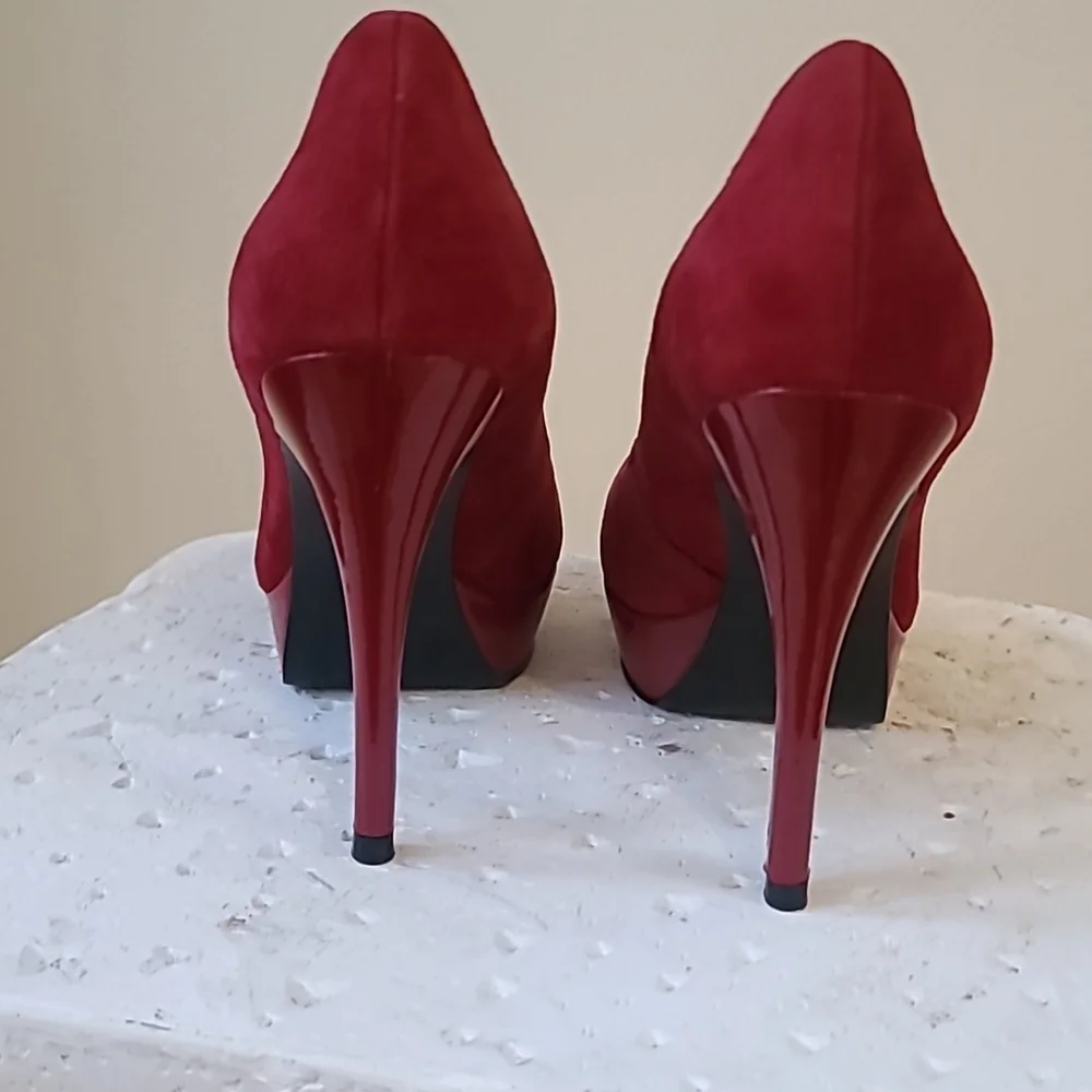 Guess Dark Red Suade High Heels Size 6 - Picture 3 of 5